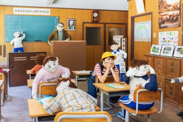 Ghé thăm ngôi làng bù nhìn siêu kỳ lạ ở Nhật Bản, nơi búp bê còn đông hơn con người gấp chục lần Ghé thăm ngôi làng bù nhìn siêu kỳ lạ ở Nhật Bản, nơi búp bê còn đông hơn con người gấp chục lần