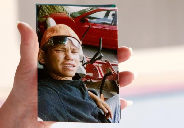 Góc khuất rùng rợn sau dịch vụ "hỏa táng miễn phí": Bố mẹ lặng người khi biết thi thể con bị chia thành nhiều phần bán giá rẻ mạt trên mạng Góc khuất rùng rợn sau dịch vụ "hỏa táng miễn phí": Bố mẹ lặng người khi biết thi thể con bị chia thành nhiều phần bán giá rẻ mạt trên mạng