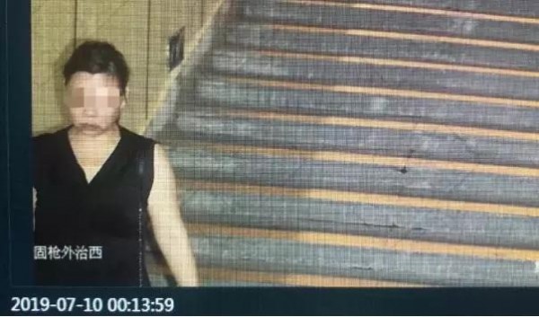 Nhận tin báo người phụ nữ bị bắt cóc kèm đoạn clip tống tiền, cảnh sát vào cuộc điều tra phát hiện sự thật không ai ngờ tới Nhận tin báo người phụ nữ bị bắt cóc kèm đoạn clip tống tiền, cảnh sát vào cuộc điều tra phát hiện sự thật không ai ngờ tới