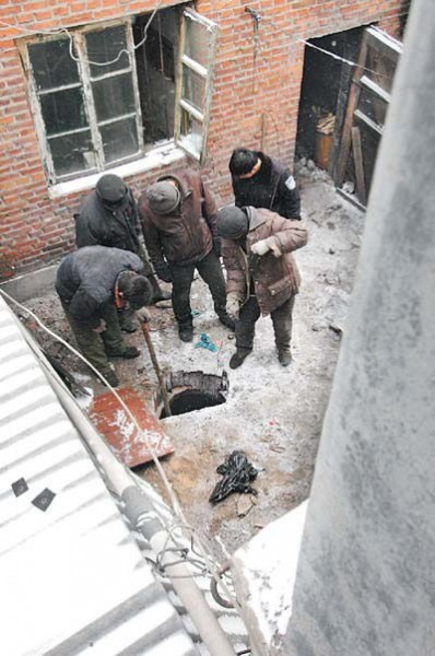 Vụ án giết trẻ liên hoàn ở Trung Quốc: Tên đồ tể dụ dỗ và sát hại 6 đứa trẻ, chết rồi vẫn để lại nỗi oán hận thấu trời xanh Vụ án giết trẻ liên hoàn ở Trung Quốc: Tên đồ tể dụ dỗ và sát hại 6 đứa trẻ, chết rồi vẫn để lại nỗi oán hận thấu trời xanh