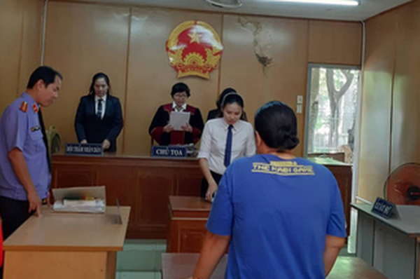 Nhận tiền chuyển nhầm, giữ luôn không trả, lãnh 4 năm tù