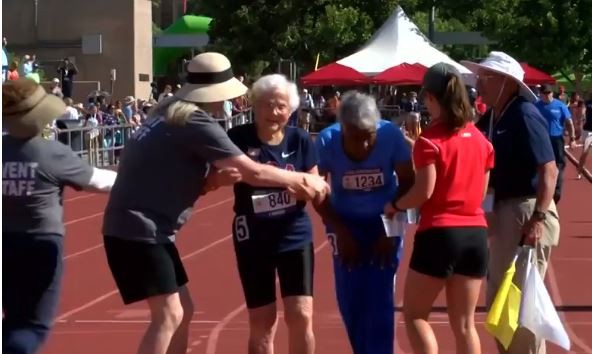 Cụ bà 103 tuổi phá kỷ lục chạy bộ ở nước Mỹ Cụ bà 103 tuổi phá kỷ lục chạy bộ ở nước Mỹ