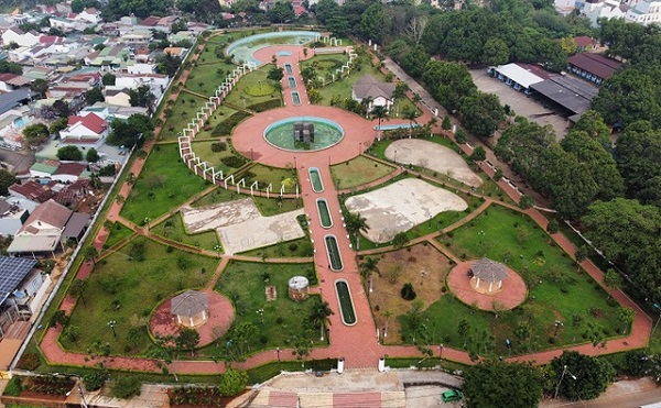 dak-lak-cong-vien-hon-25-ti-dong-xuong-cap-hu-hong-sau-vai-nam-hoat-dong