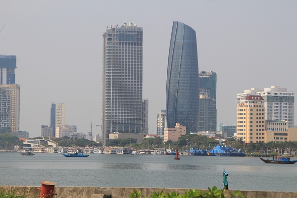 quang-truong-trung-tam-tpda-nang-se-nhu-the-nao-qua-12-phuong-an-kien-truc