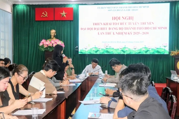 Đồng chí Nguyễn Ngọc Hồi phát biểu tại hội nghị