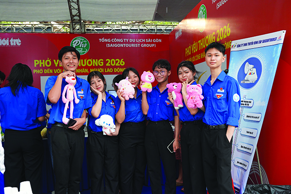 pho-dai-su-am-thuc-gui-trao-huong-vi-yeu-thuong-den-ba-con-bau-bang