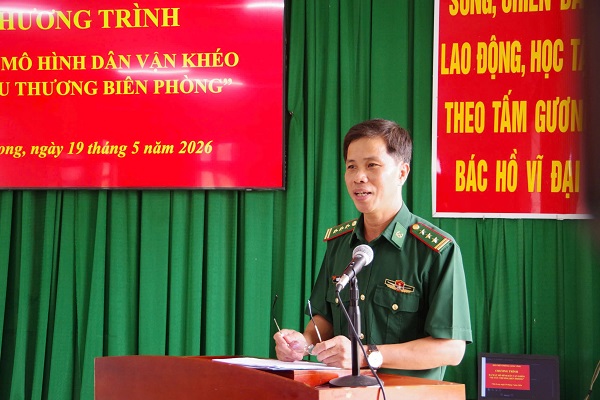 ra-mat-xe-cuu-thuong-bien-phong-mien-phi-tai-xa-bien-gioi-bien