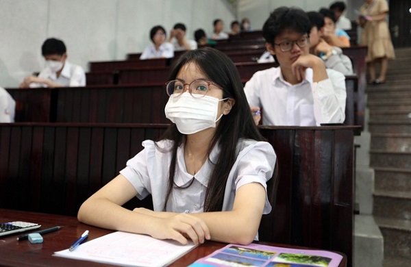 tren-29000-thi-sinh-2-lan-tham-gia-thi-danh-gia-nang-luc-nam-2023
