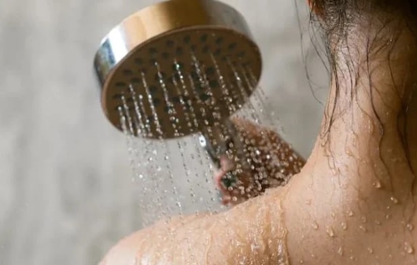 tam-dem-thoi-quen-tiem-an-nguy-co-anh-huong-suc-khoe