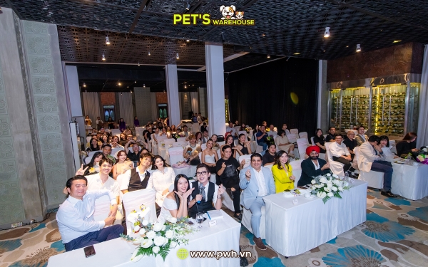 doanh-nghiep-tu-gioi-thieu-pets-warehouse-giai-bai-toan-cham-soc-thu-cung-chuan-khoa-hoc-cho-nguoi-nuoi-hien-dai