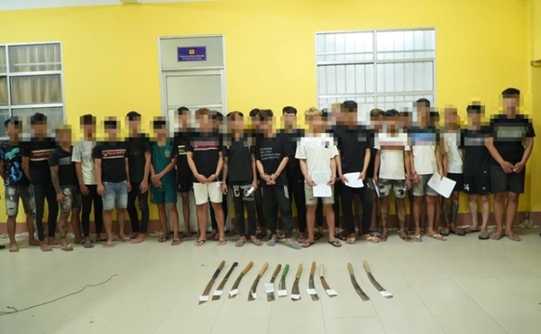 can-tho-dang-bi-khoi-to-tiep-tuc-di-gay-roi-trat-tu-cong-cong