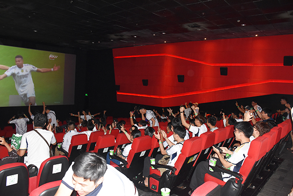 tray-hoi-el-clasico-bung-no-cam-xuc-cung-sctv-tai-rap-bhd-star-3-2