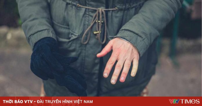 Người lao động ngoài trời đối mặt nguy cơ gì nếu rét đậm kéo dài?