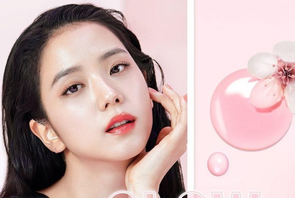 Dior Launched a JisooInspired Lip Glow and Were Obsessed  EnVi Media